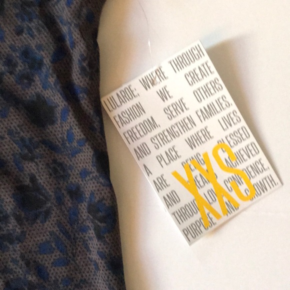 BNWT LuLaRoe Irma tunic size XXS - Picture 3 of 4